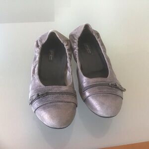 Paul Green Townsend graphite Silver Metallic Ballet Flats Slip On Shoes 6 8.5 US